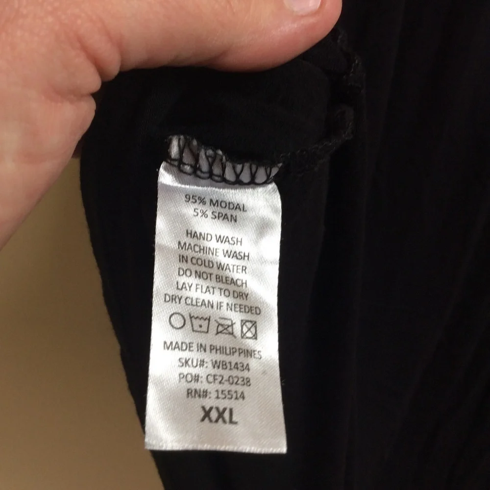 NWOT Lock & Love high waist flare, floor length skirt. Black. XXL